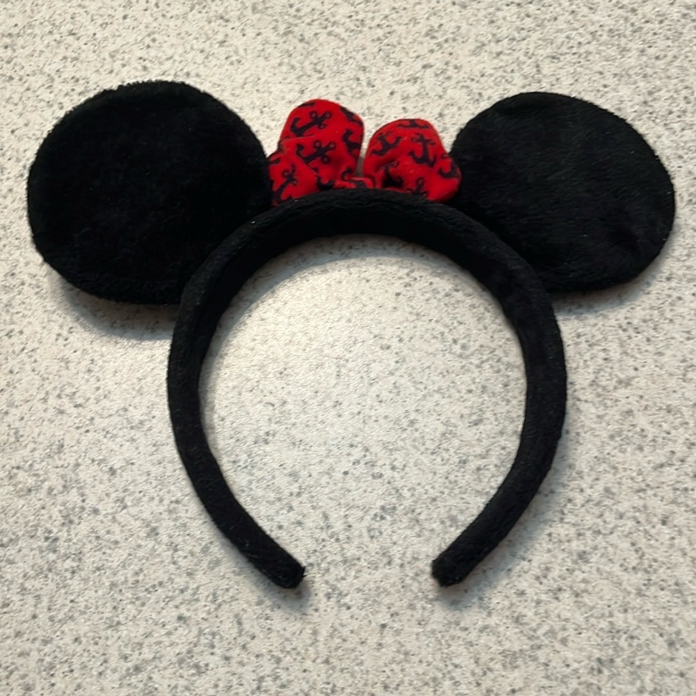 Minnie Mouse headband